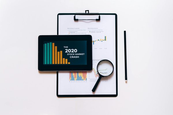 Optimisez la collaboration entre les départements finance et marketing : adoptez des stratégies performantes !